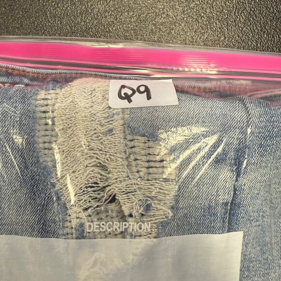 Smugglers Moon men’s Distressed Blue Jeans Size 32x33 Skull & Crossbones Cuffed - Picture 11 of 12